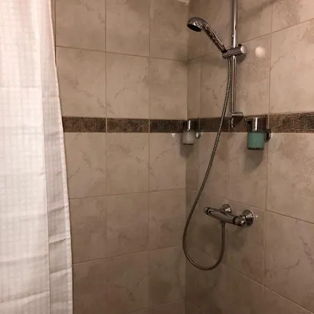 Sun & Snow Hollyhome تانفالد