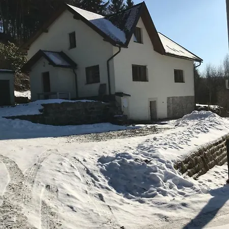 Sun & Snow Hollyhome *